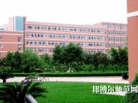 成都城市建設(shè)技工幼兒師范學(xué)校2023年報(bào)名條件、招生要求、招生對象