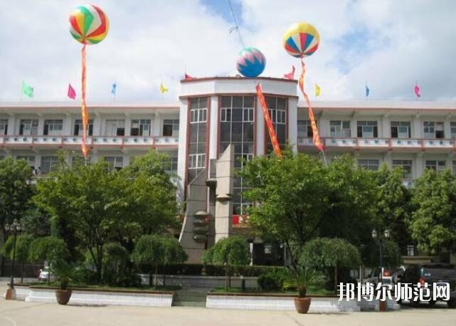 貴州畢節(jié)財貿(mào)幼兒師范學(xué)校2023年報名條件、招生對象