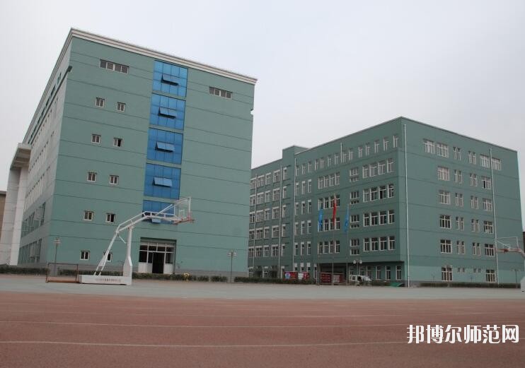 保定女子職業(yè)幼兒師范中專學(xué)校2019年報(bào)名條件、招生對(duì)象