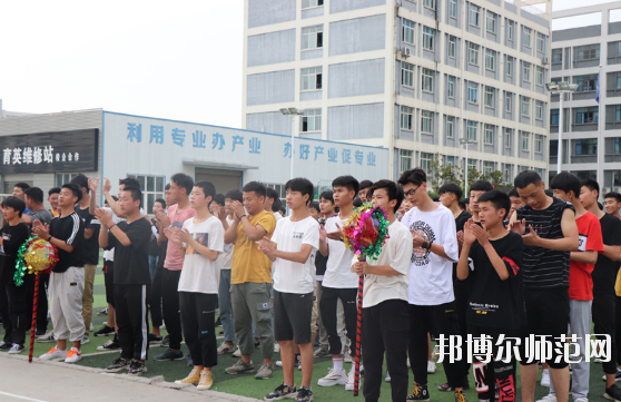 安康育英幼兒師范中等職業(yè)學(xué)校怎么樣、好不好<em></em><em></em>	