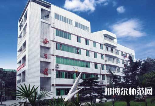 成都實驗商貿幼兒師范管理學校2020年報名條件、招生要求、招生對象