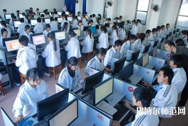 閻良區(qū)師范職業(yè)中學怎么樣、好不好