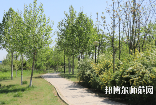 石家莊中英航空幼兒師范中等專業(yè)學校怎么樣、好不好