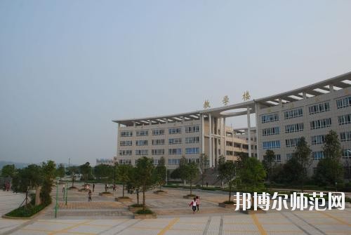 廣安市英才職業(yè)技術(shù)幼兒師范學(xué)校2020年報(bào)名條件、招生要求、招生對象