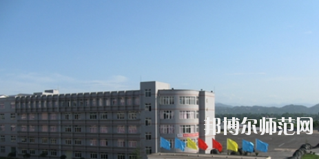 貴州省銅仁幼兒師范高等專(zhuān)科學(xué)校2023年報(bào)名條件、招生要求、招生對(duì)象