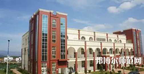 云南外事外語(yǔ)職業(yè)師范學(xué)院2023年報(bào)名條件、招生要求、招生對(duì)象
