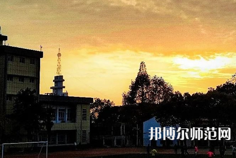 黃岡師范學(xué)院2023年報(bào)名條件、招生要求、招生對(duì)象