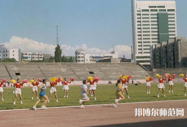烏魯木齊職業(yè)師范大學(xué)2023年報(bào)名條件、招生要求、招生對(duì)象