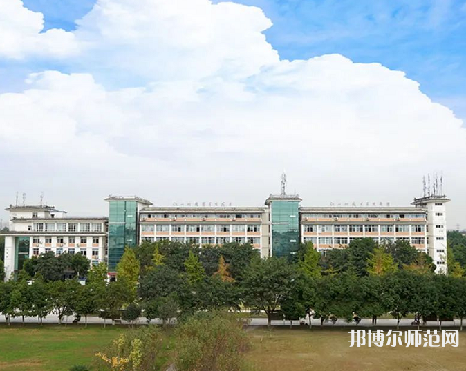 四川愛華幼兒師范學(xué)院2023年怎么樣、好不好