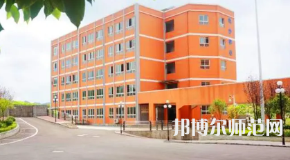 2023年安順光輝幼師職業(yè)技術(shù)學校報名條件、招生對象