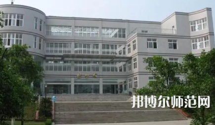 2023年重慶師范大學(xué)涉外商貿(mào)學(xué)院表演專(zhuān)業(yè)介紹