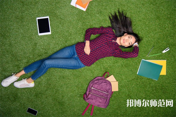 中南財(cái)經(jīng)政法師范大學(xué)南湖校區(qū)介紹、地址
