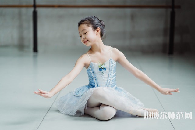 云南工業(yè)幼兒師范高級(jí)技工學(xué)校介紹、地址