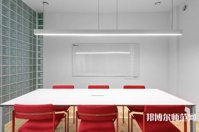 榆林礦業(yè)能源化工師范學校介紹、地址